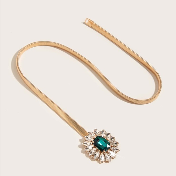 NWOT Gold Belt with stunning Green and Diamond Rhinestones - Picture 2 of 2